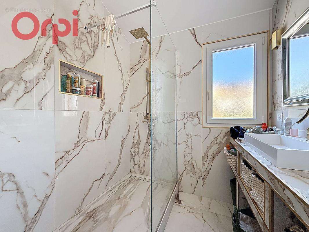 Appartement à SAINT-MANDRIER-SUR-MER