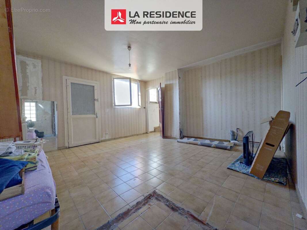 Maison à LES MUREAUX