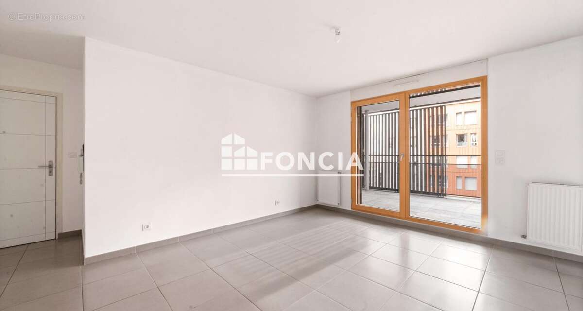 Appartement à LYON-8E