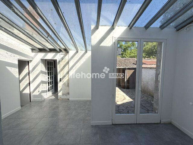 Maison 98 m² à Chateauroux  - photo 2
