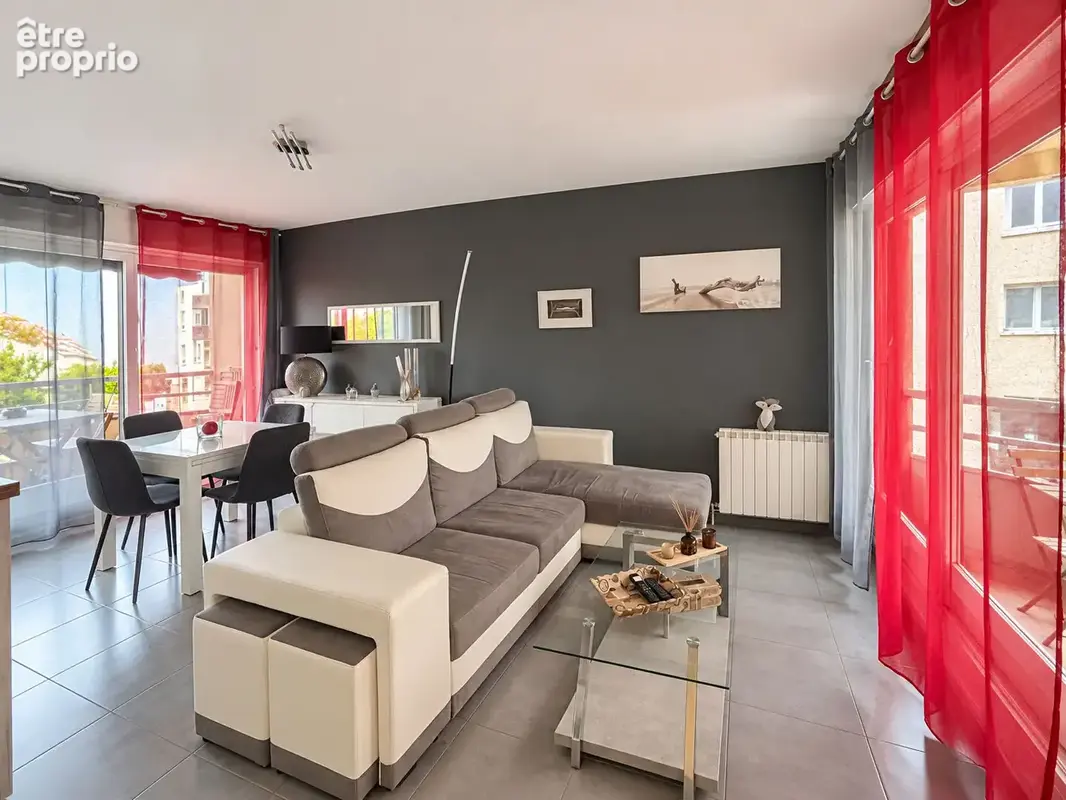 T3 d'exception avec garage en front de mer - photo 2
