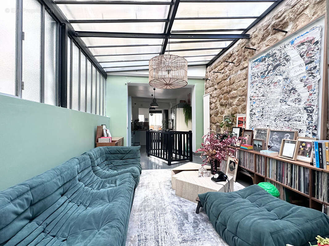 Appartement à PARIS-18E