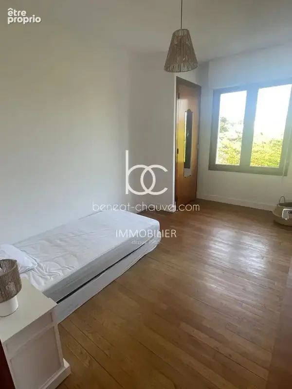 Maison Le Tour Du Parc avec sous-sol - photo 2
