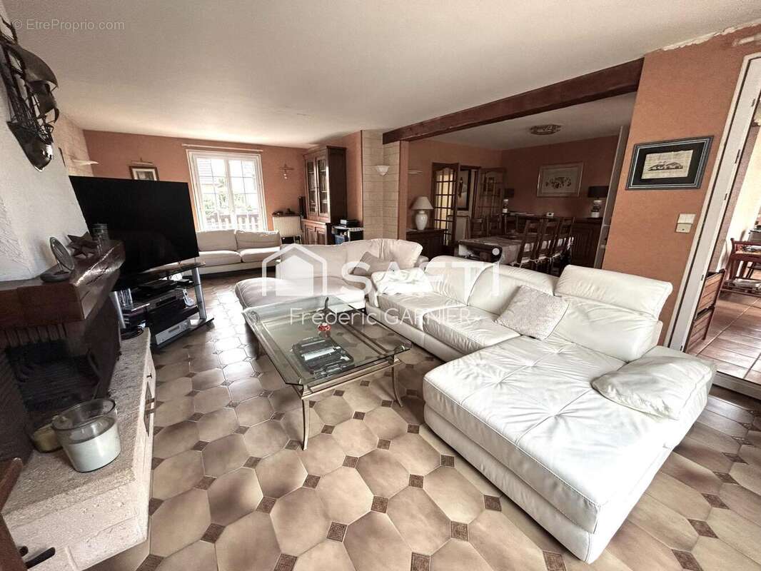 Photo 2 - Maison à CHEVRY-COSSIGNY