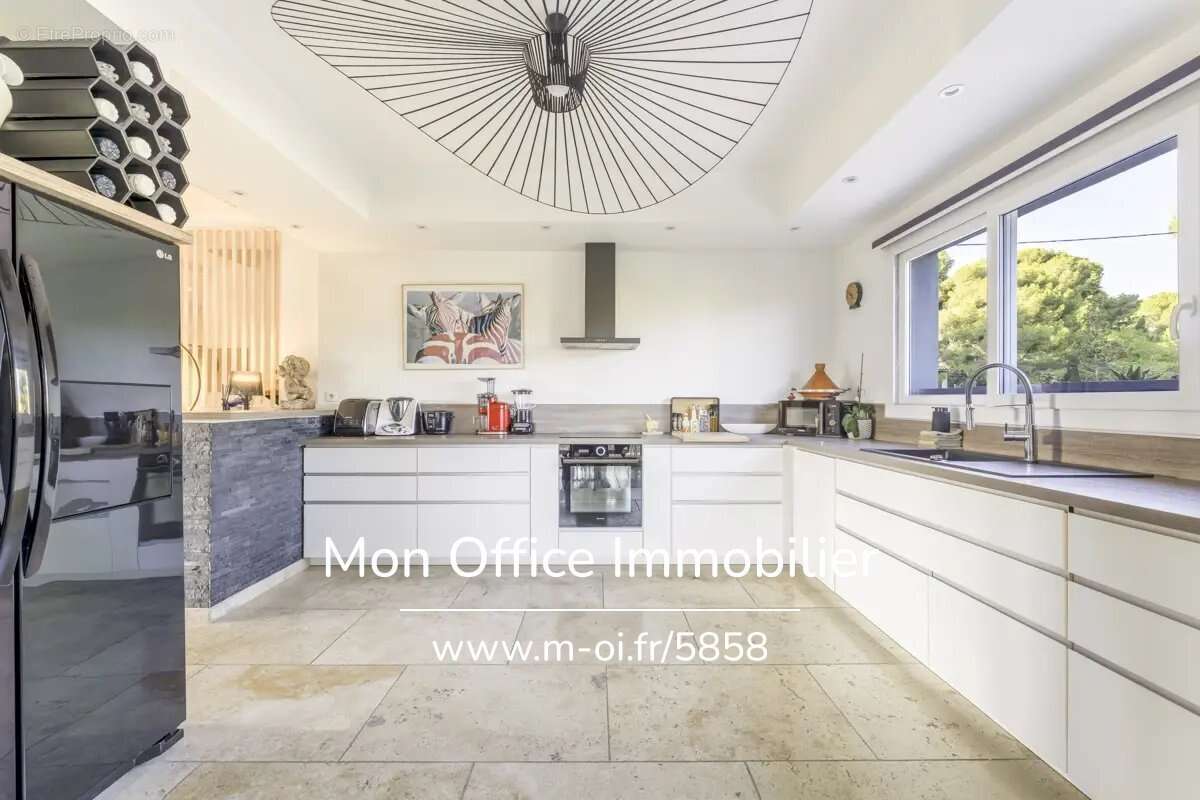 Maison à SAUSSET-LES-PINS