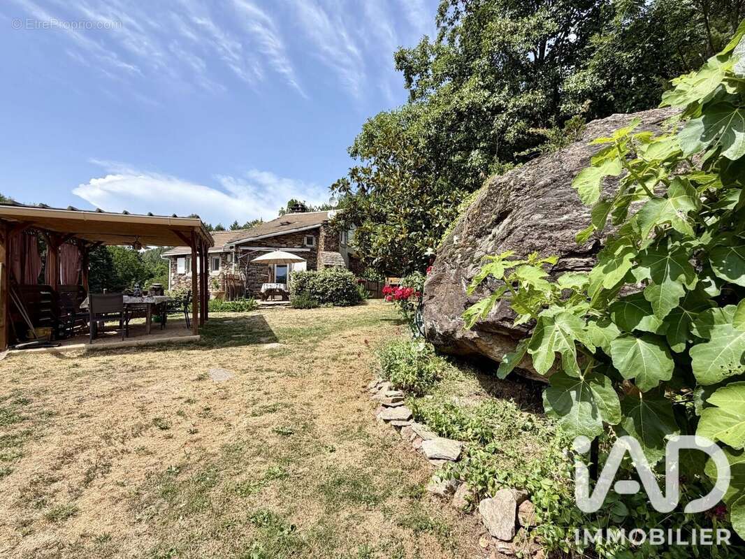 Maison 128 m² à Chambon  - photo 7