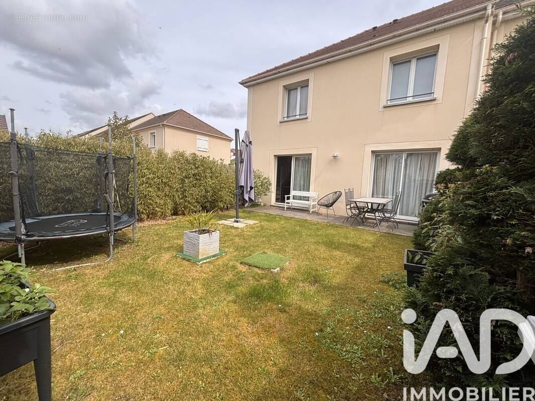 Photo 1 - Maison à PRINGY