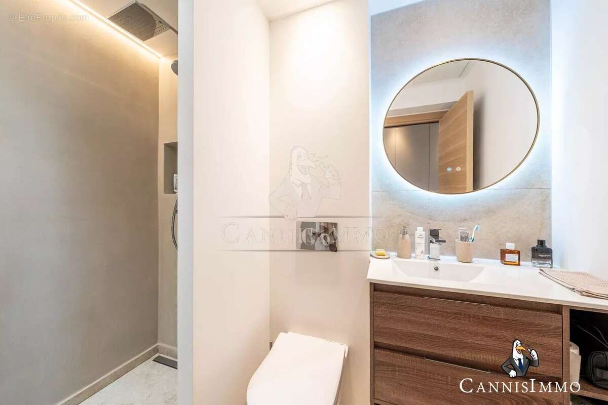 Appartement à LE CANNET