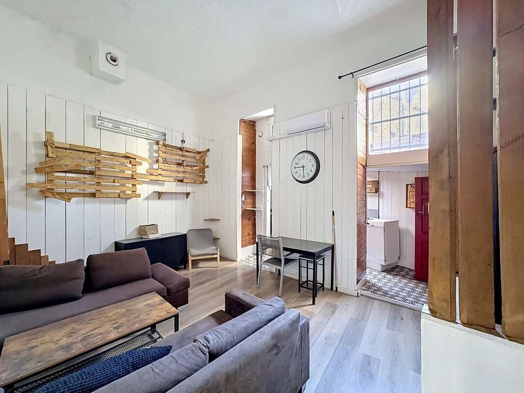 Appartement à MARSEILLE-5E