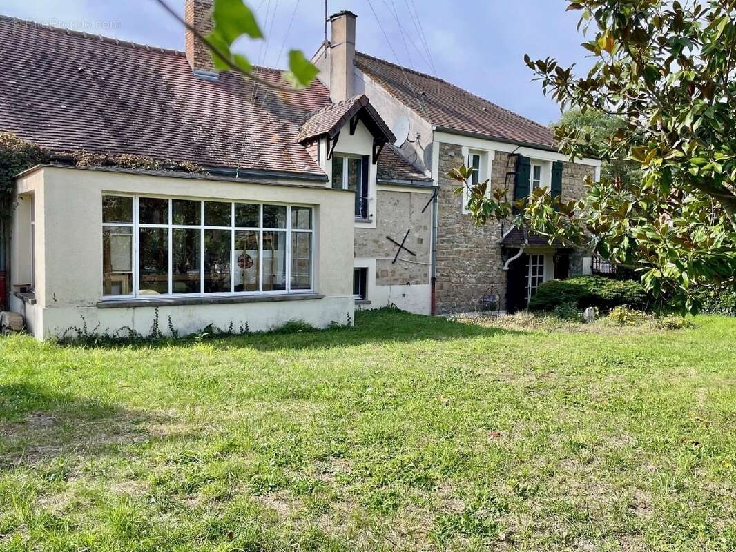 Maison à MILLY-LA-FORET
