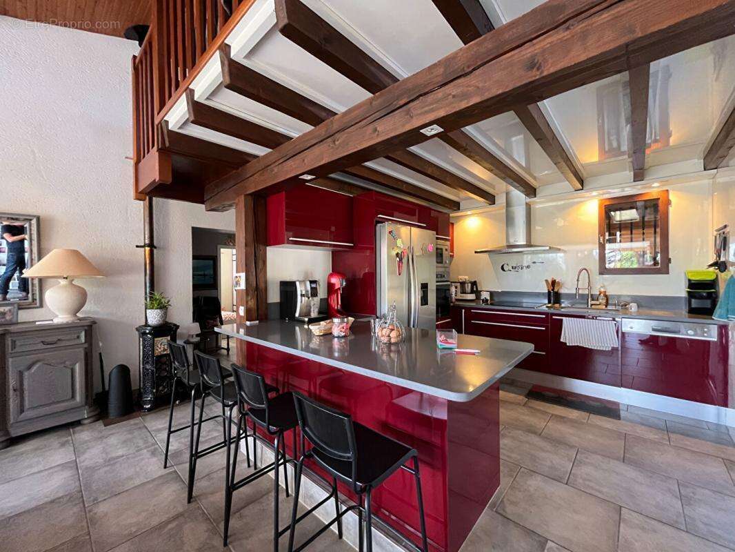 Maison à COLAYRAC-SAINT-CIRQ