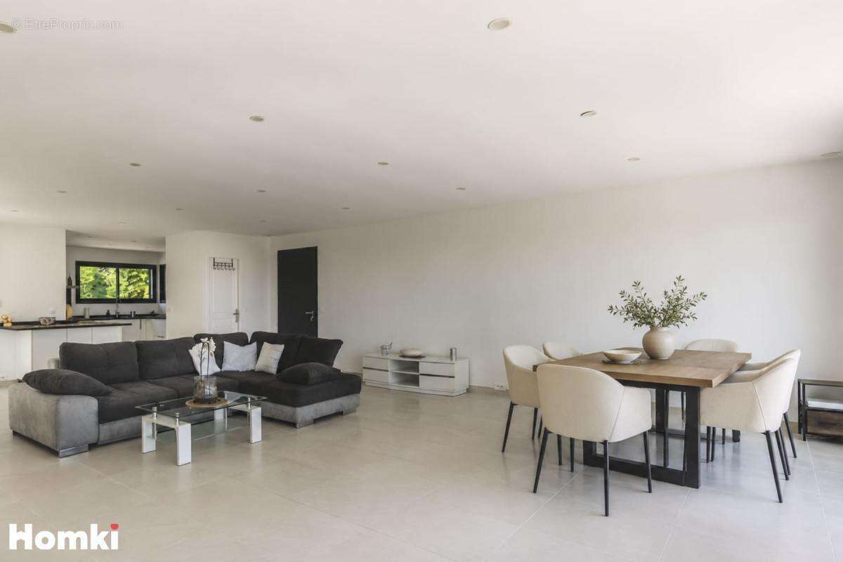 Maison/Villa T4 de 124 m² à Les Adrets-de-l'Estérel 83600 - photo 5