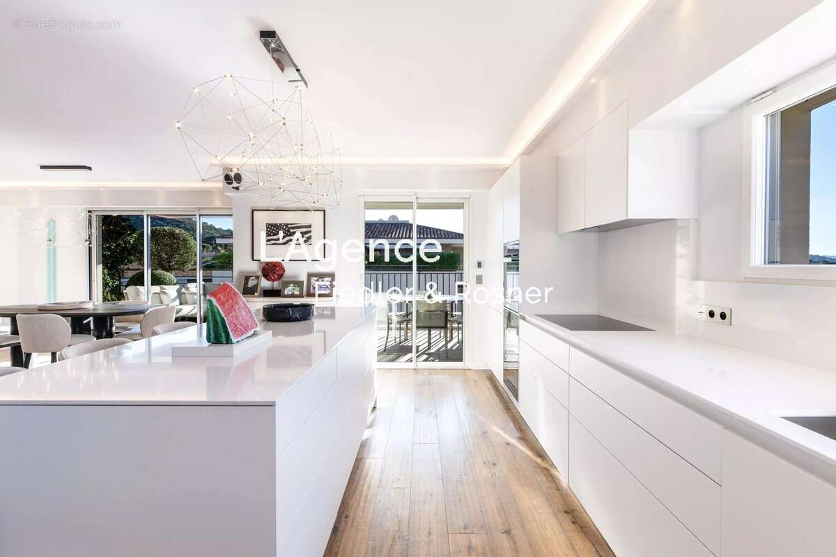 Appartement à SAINT-TROPEZ
