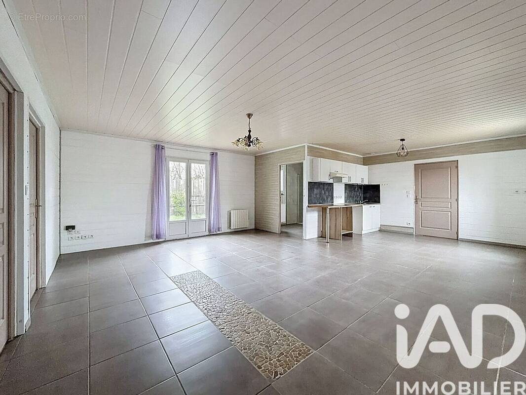 Photo 1 - Maison à SAINT-HILAIRE-LA-PALUD