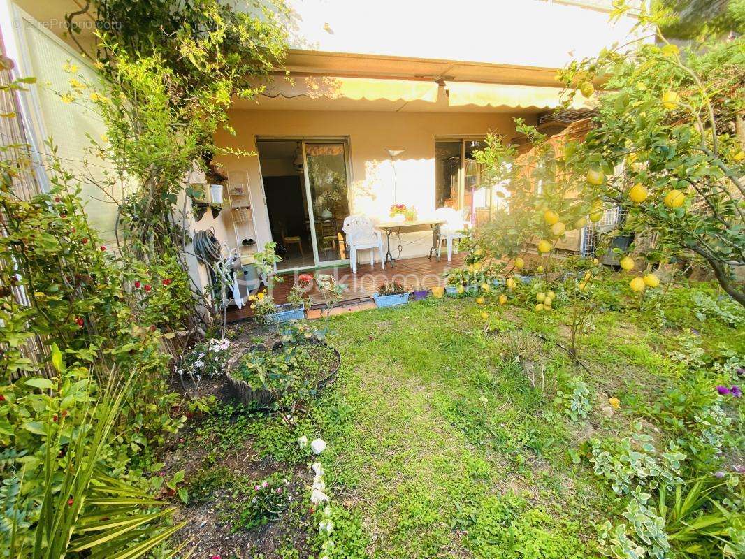 Appartement à SANARY-SUR-MER