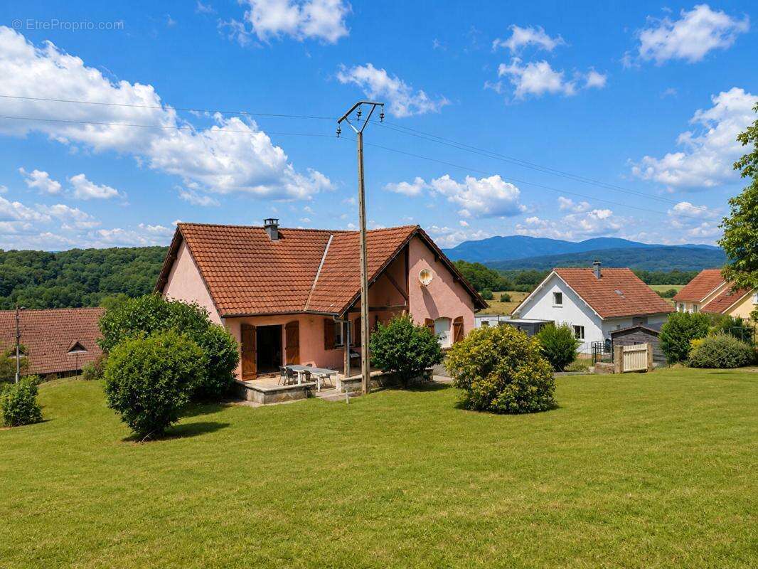 Maison Frahier Et Chatebier 6 pièce(s) 156 m2 - terrain 26 ares - photo 2
