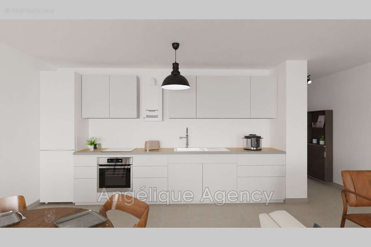 Appartement à ROQUEFORT-LES-PINS