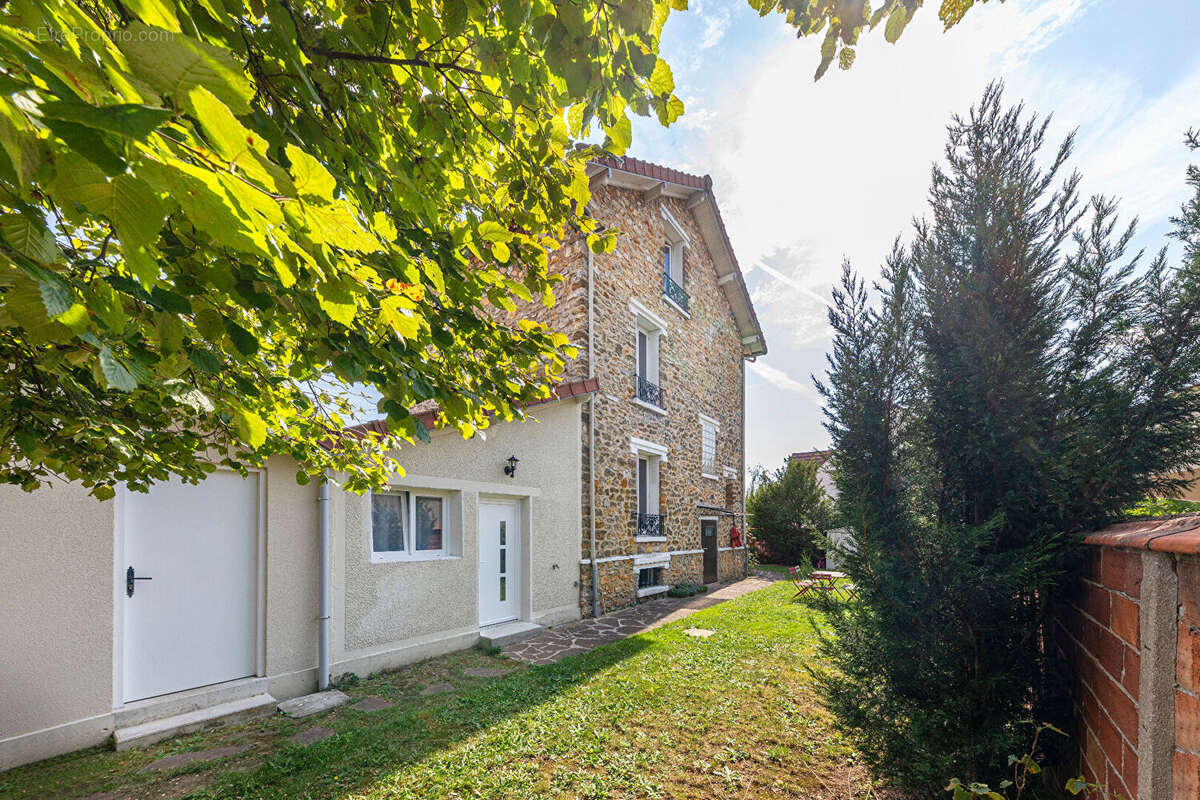 Maison à TAVERNY