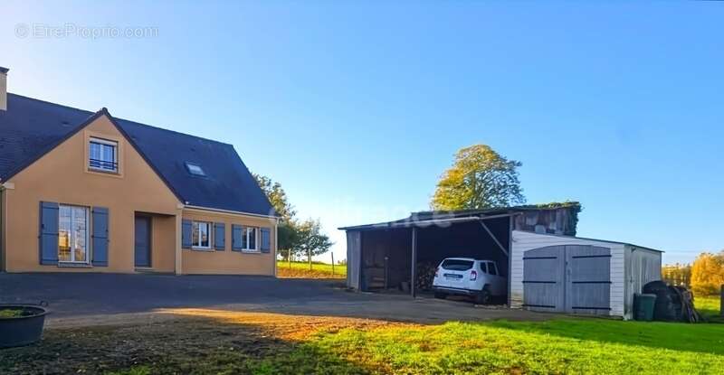 Maison à VILLAINES-SOUS-LUCE