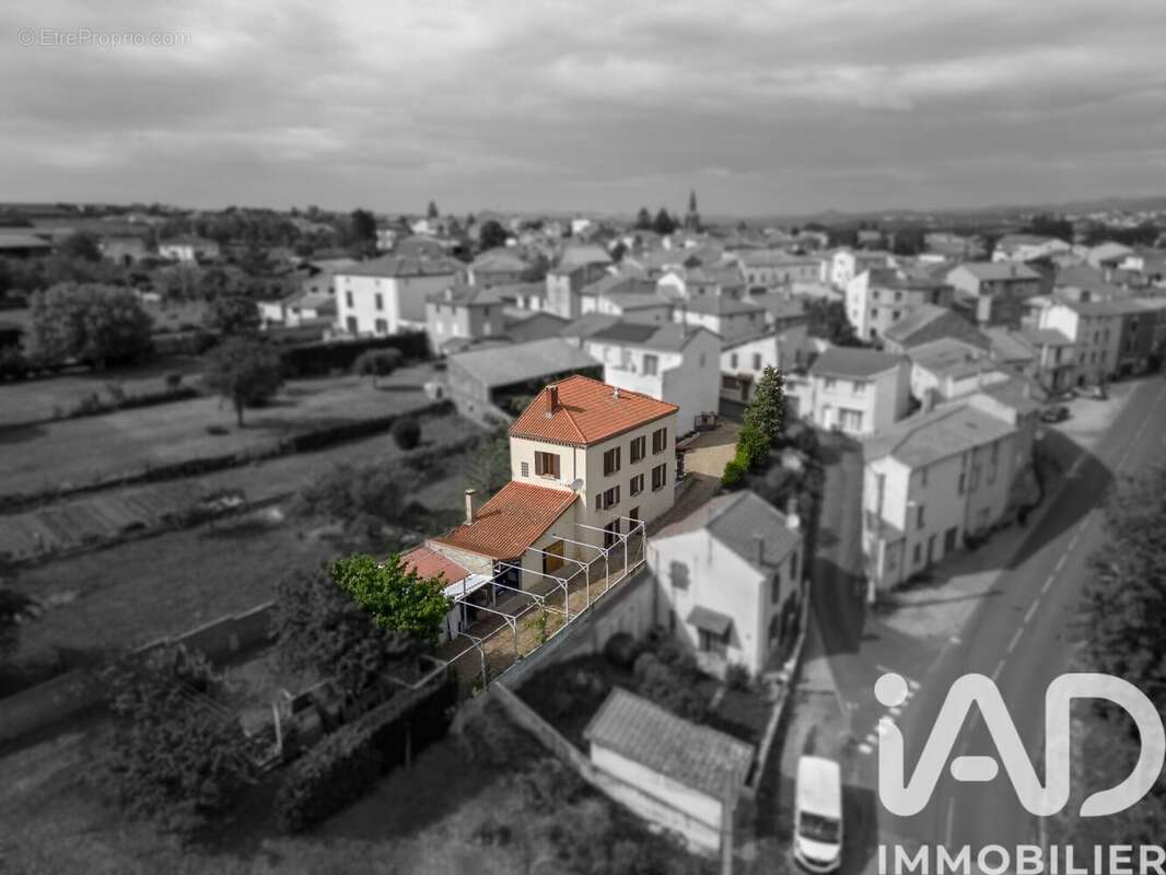 Photo 2 - Maison à CHARBONNIER-LES-MINES