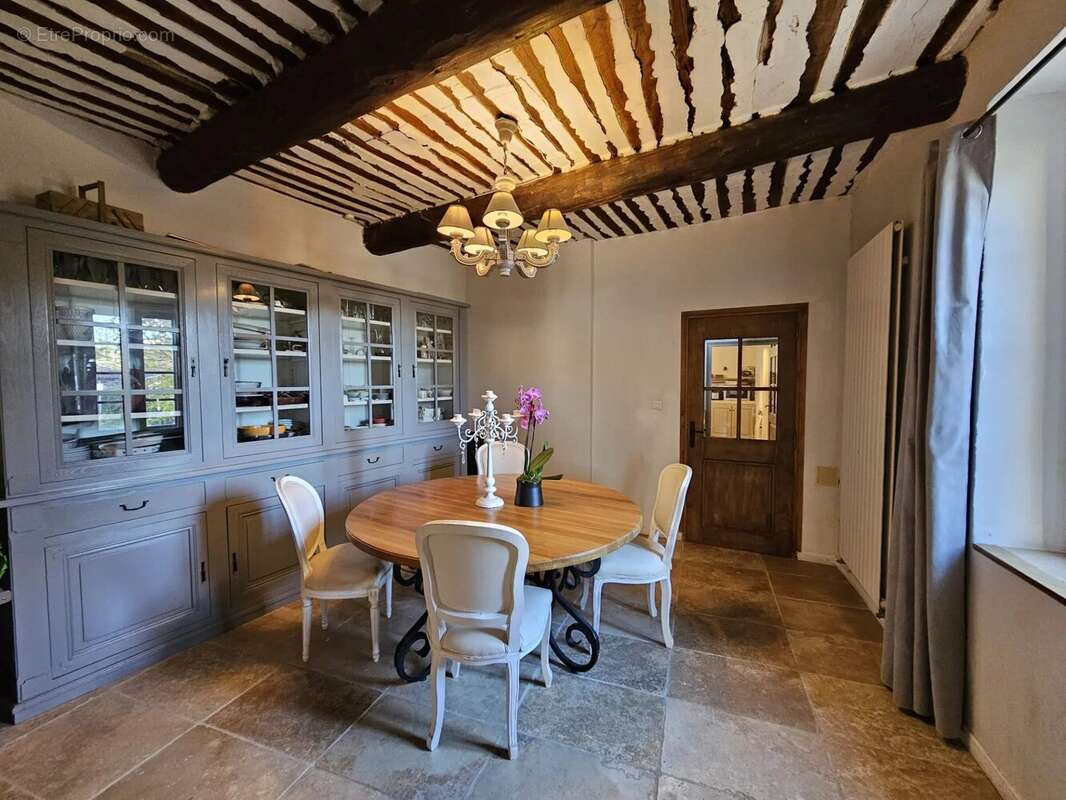 Maison à ROUSSILLON