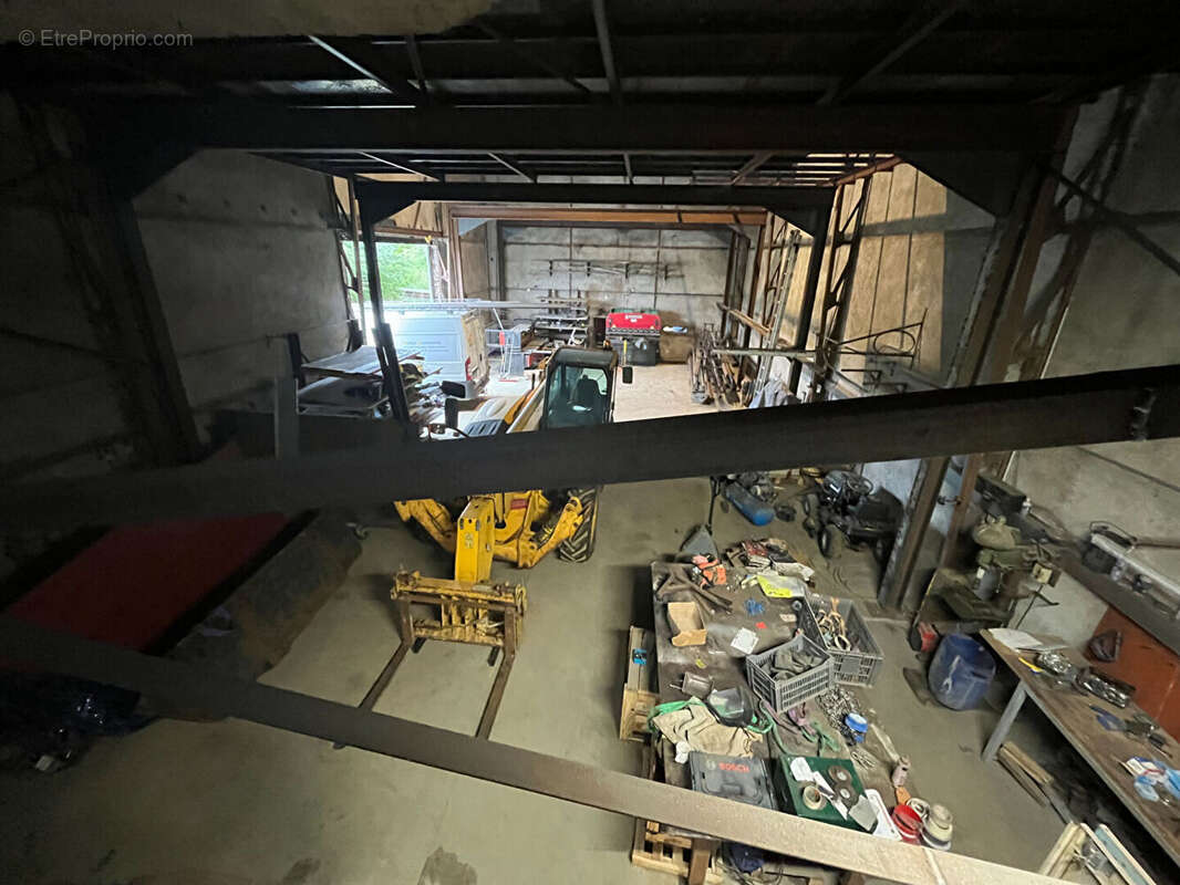 Commerce à NOYANT-DE-TOURAINE