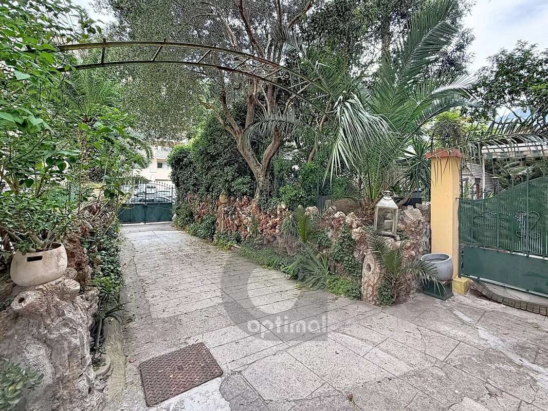 Appartement à MENTON