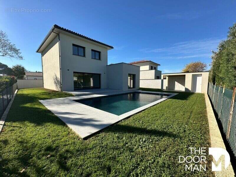 Maison à SAINT-HILAIRE