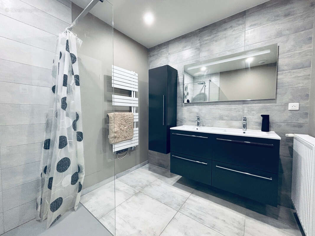 Maison à LONGCHAMPS-SUR-AIRE