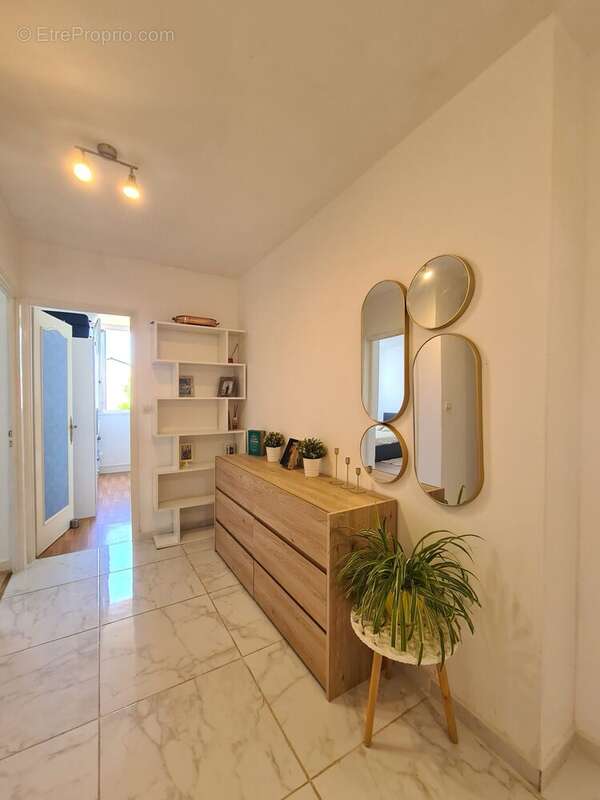 Appartement 76 m² à Besancon  - photo 2