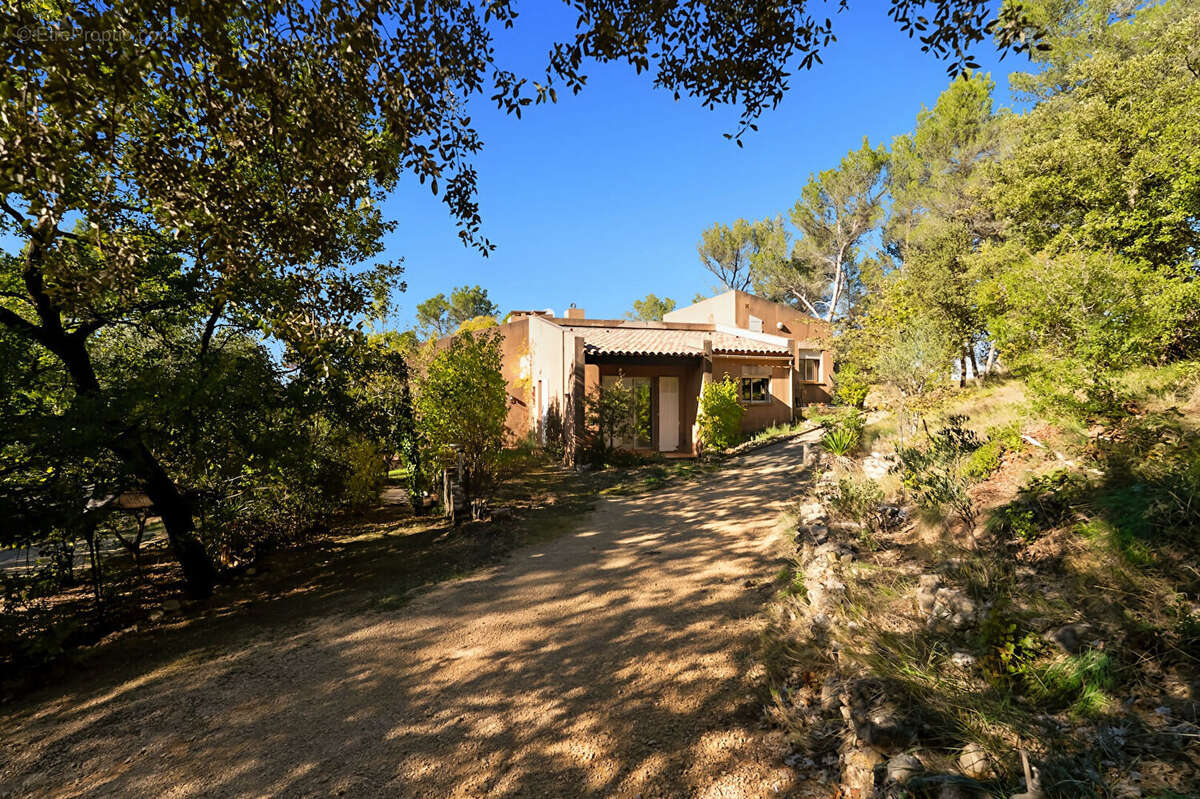 Maison à BOUC-BEL-AIR