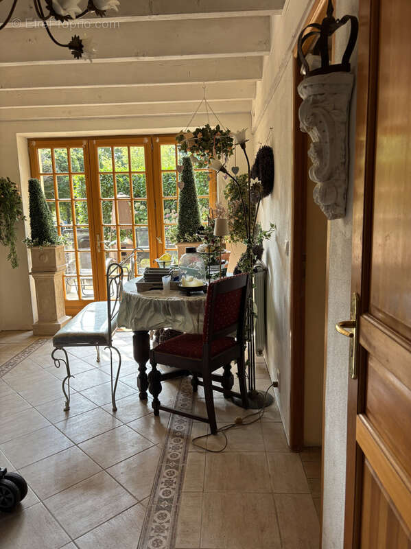 Maison à SAINT-DENIS-DE-JOUHET