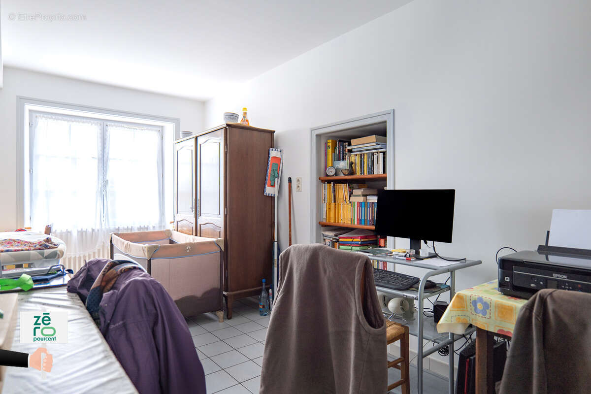 Maison à MOUTIERS-LES-MAUXFAITS