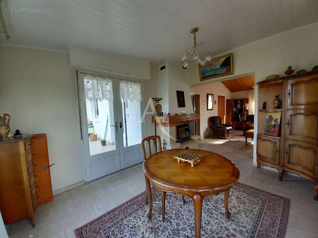 Maison à LANDEVIEILLE