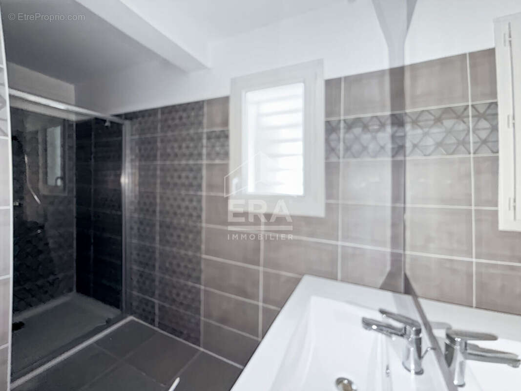 Appartement à CHATEAURENARD