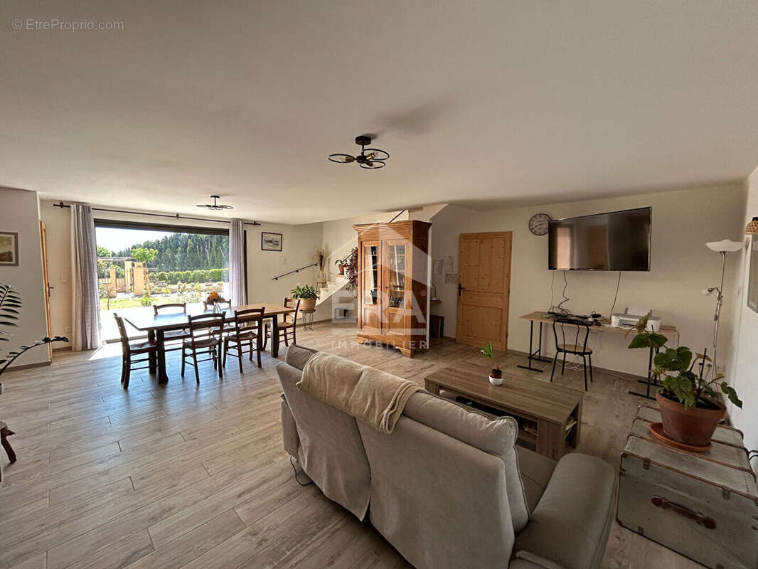 Maison à BEAUMES-DE-VENISE