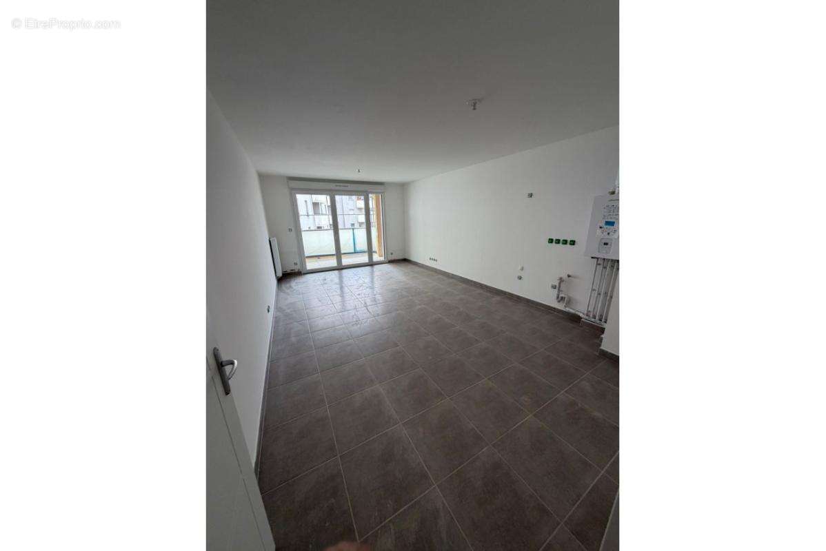 Appartement T3 de 64m² à Seyne-sur-Mer - photo 4