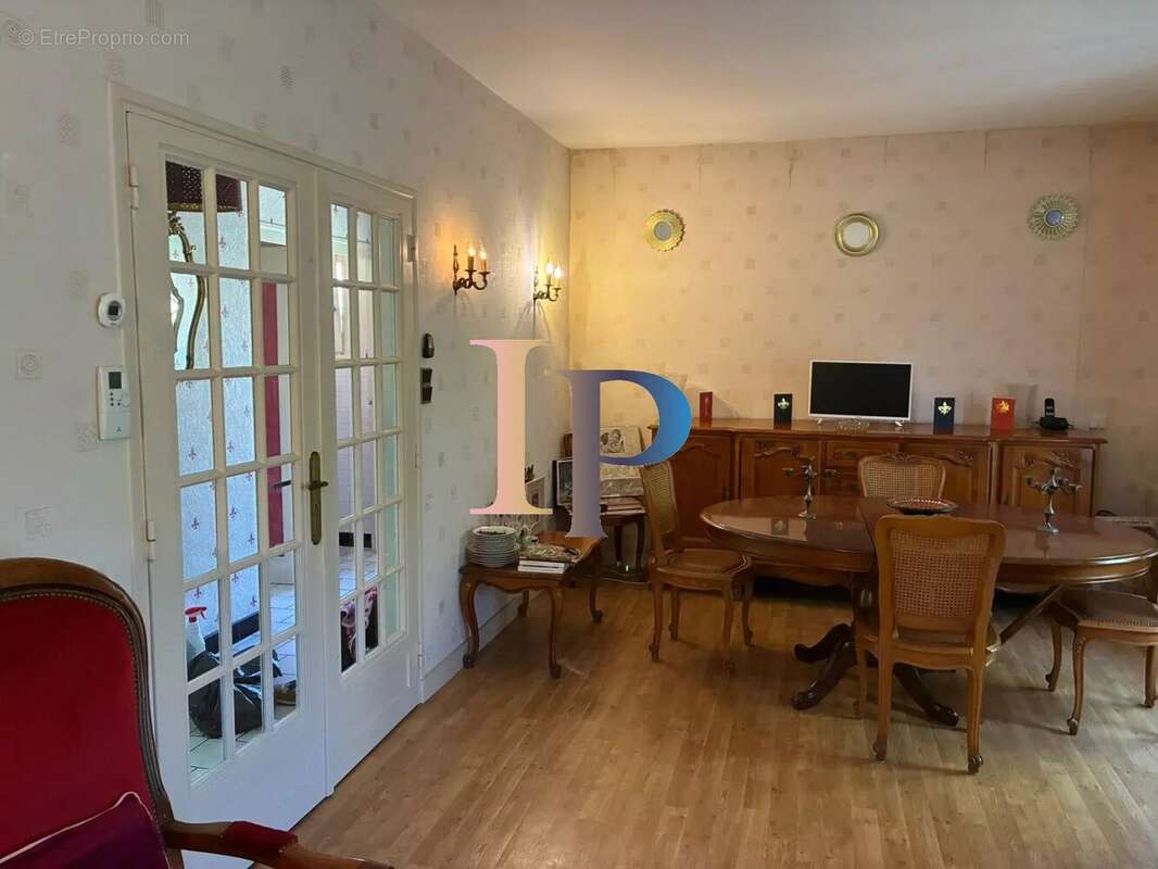 Maison à PARAY-LE-MONIAL