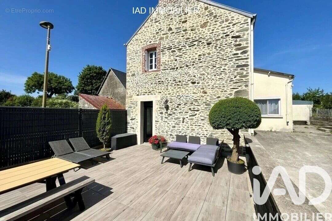 Maison 115 m² à Vains  - photo 2