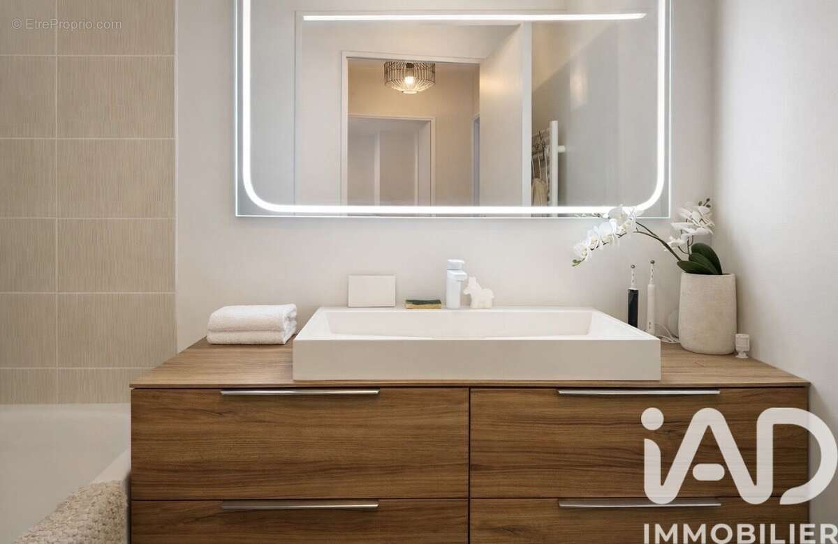 Photo 6 - Appartement à BOURGOIN-JALLIEU