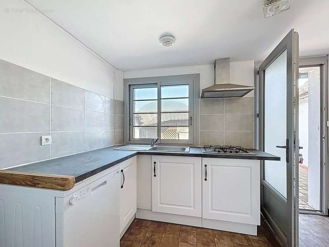 Appartement à MOMERES