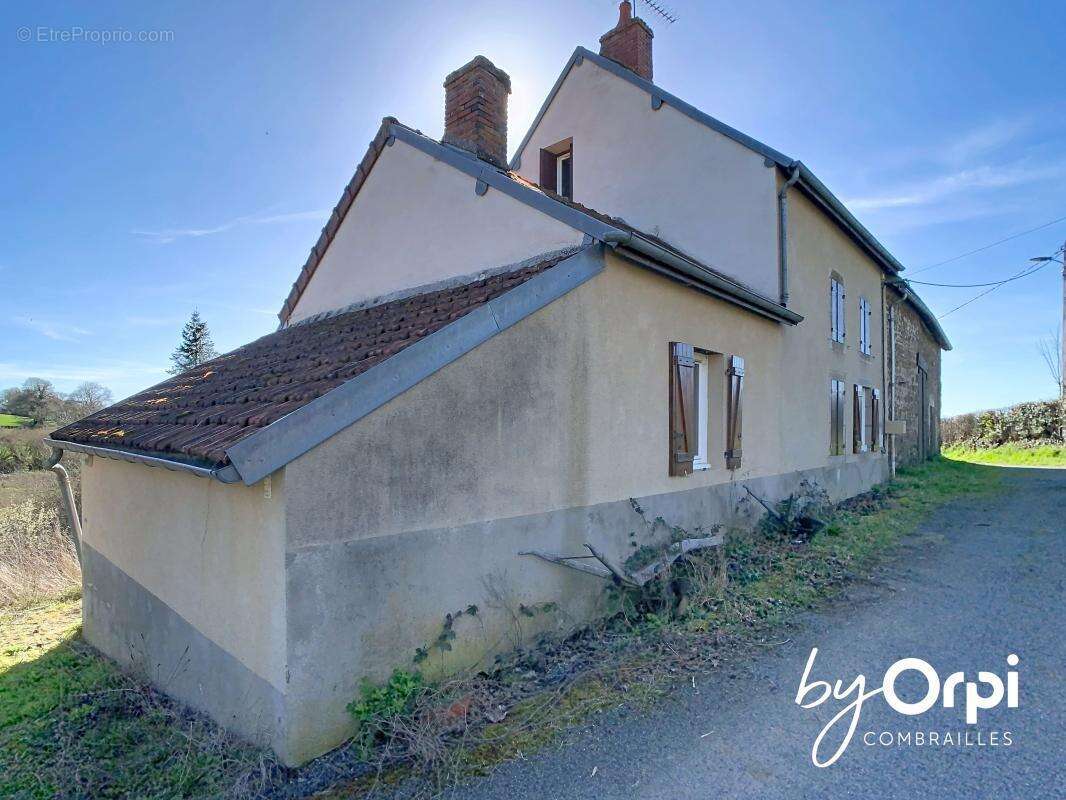 Maison à PIONSAT