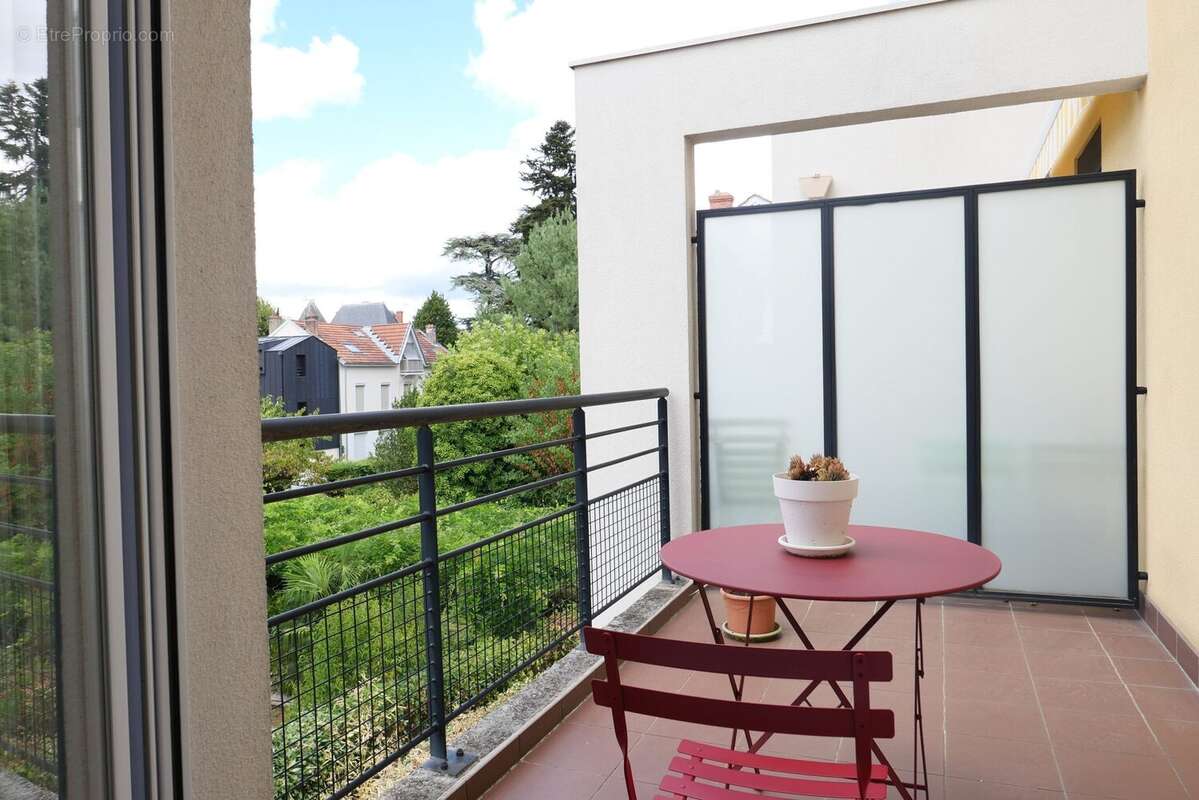 Appartement 59 m² à Tassin-La-Demi-Lune  - photo 4