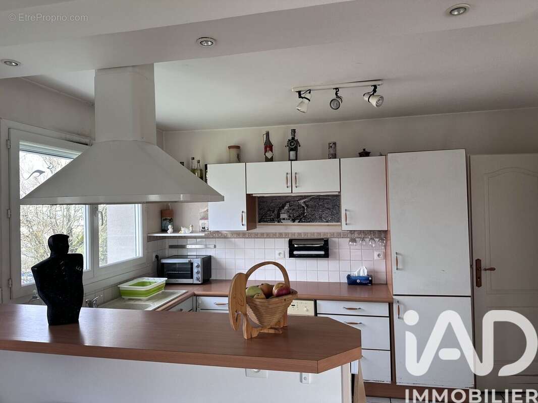 Appartement 79 m² à Saint-Sebastien-Sur-Loire  - photo 6