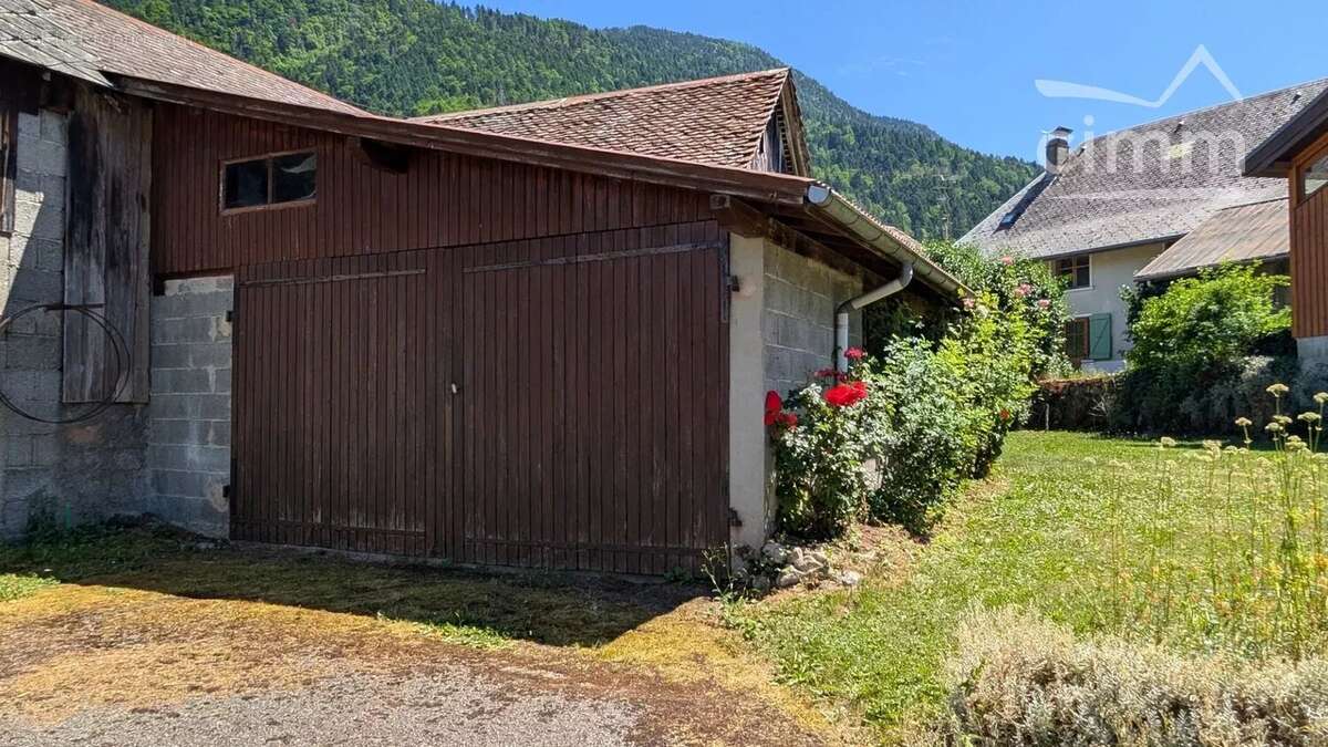 Maison à SAINT-PIERRE-DE-CHARTREUSE