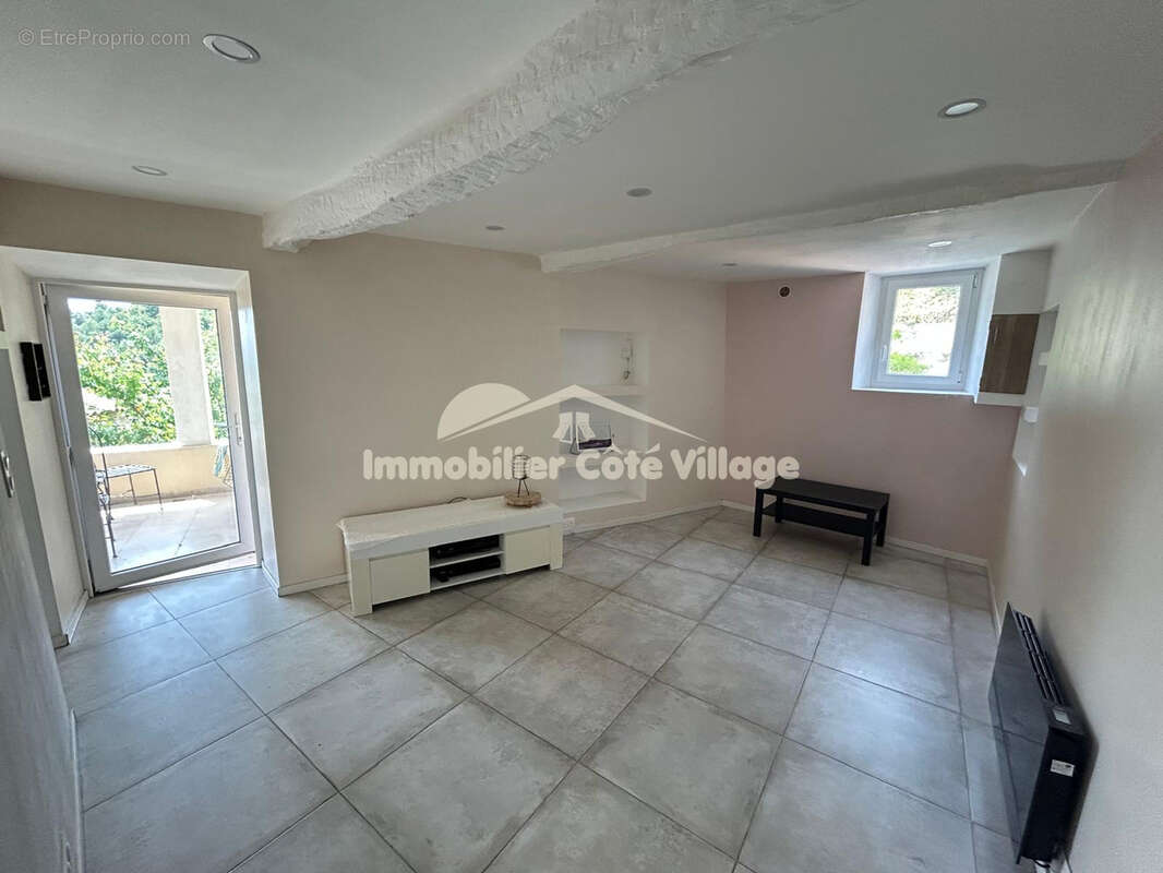 Appartement à BENDEJUN