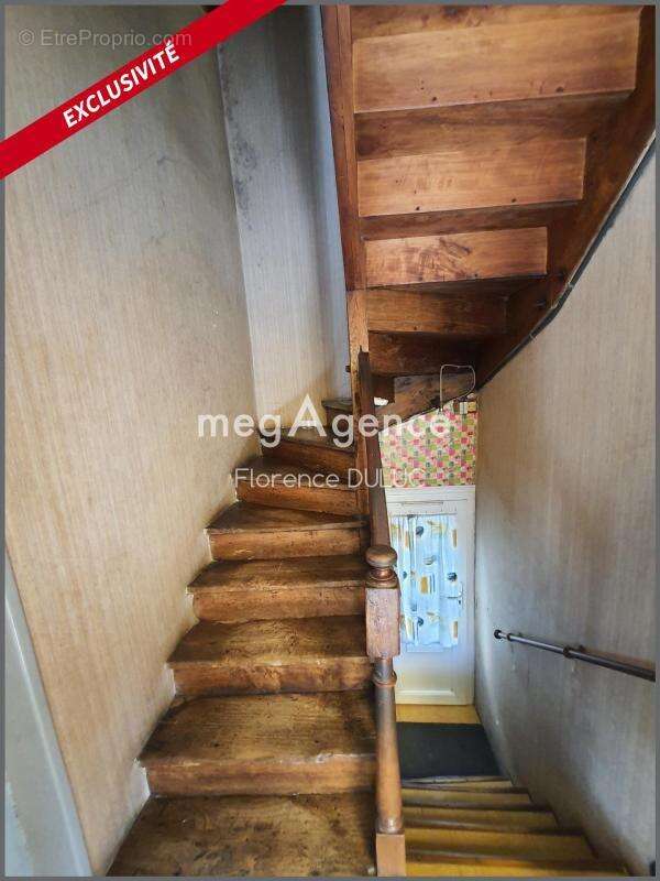 Appartement à SAINT-JEAN-D'ANGELY