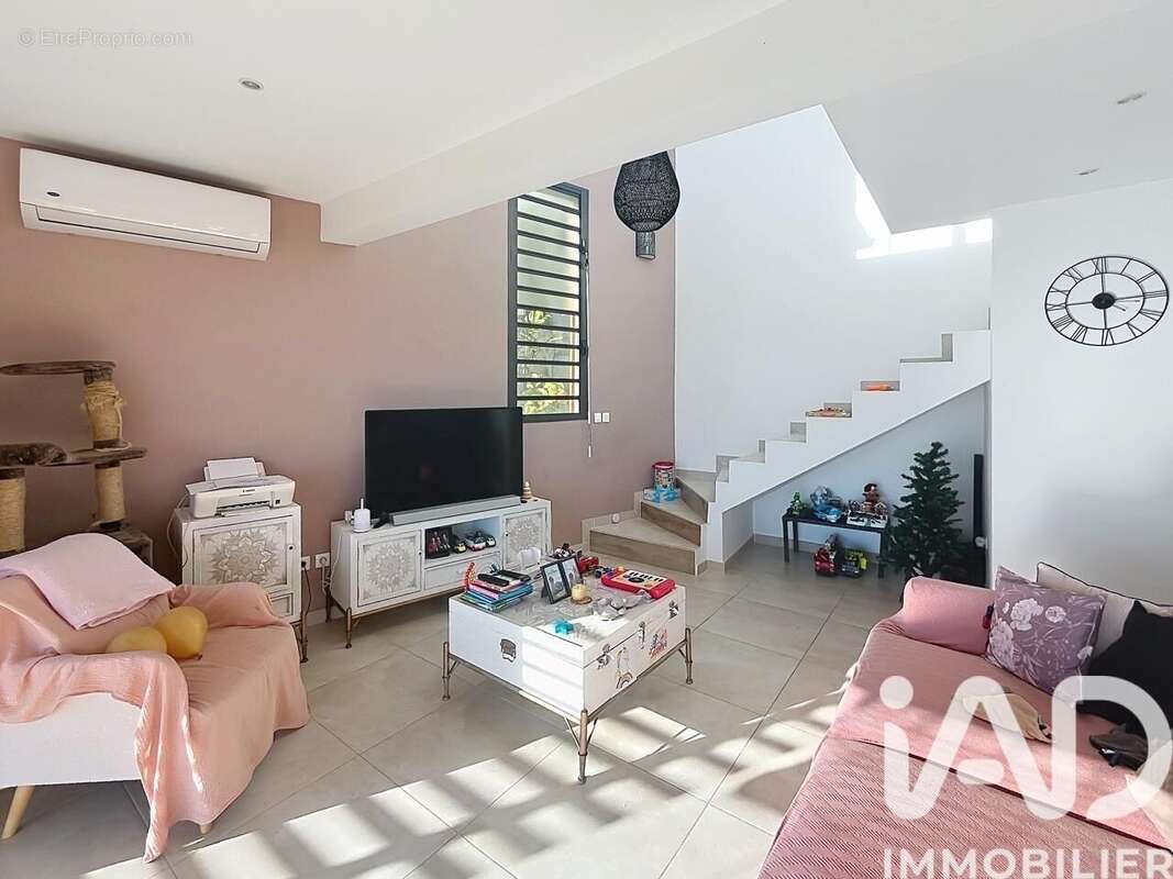 Maison 85 m² à Saint-Leu  - photo 3
