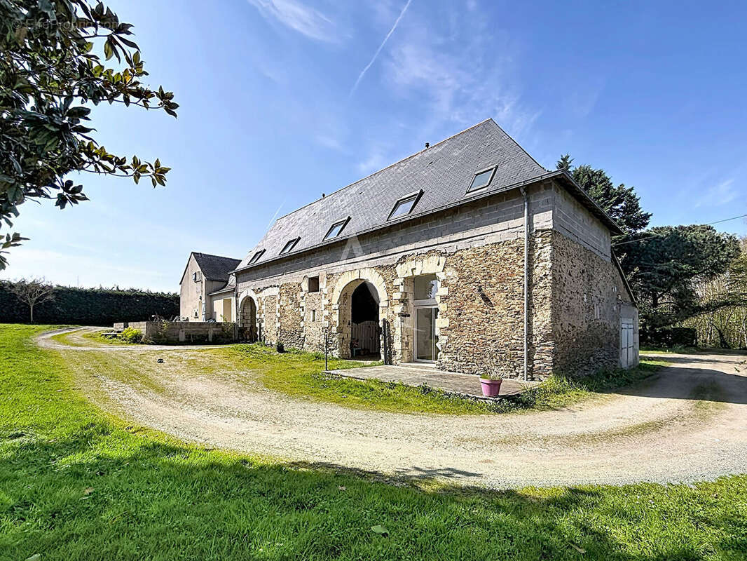 Maison à SAINT-SYLVAIN-D'ANJOU