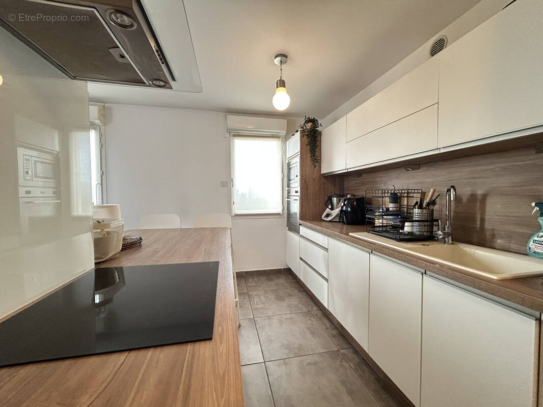 Appartement à MARSEILLE-14E